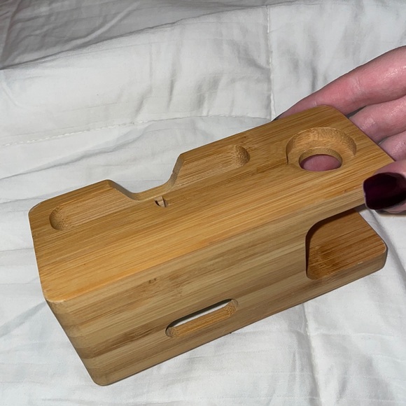 Amazon - Phone and Apple Watch Bedside Holder - Picture 2 of 2